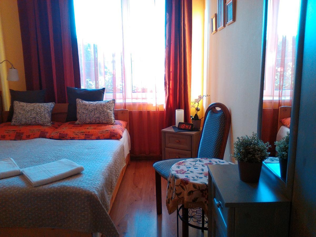 Zoeld Sziget Vendeghaz Hotel Eger Buitenkant foto